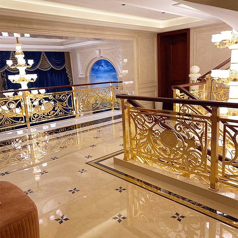 呼和 浩特 别墅欧式楼梯设计 金色铜雕花扶手订制豪华家装