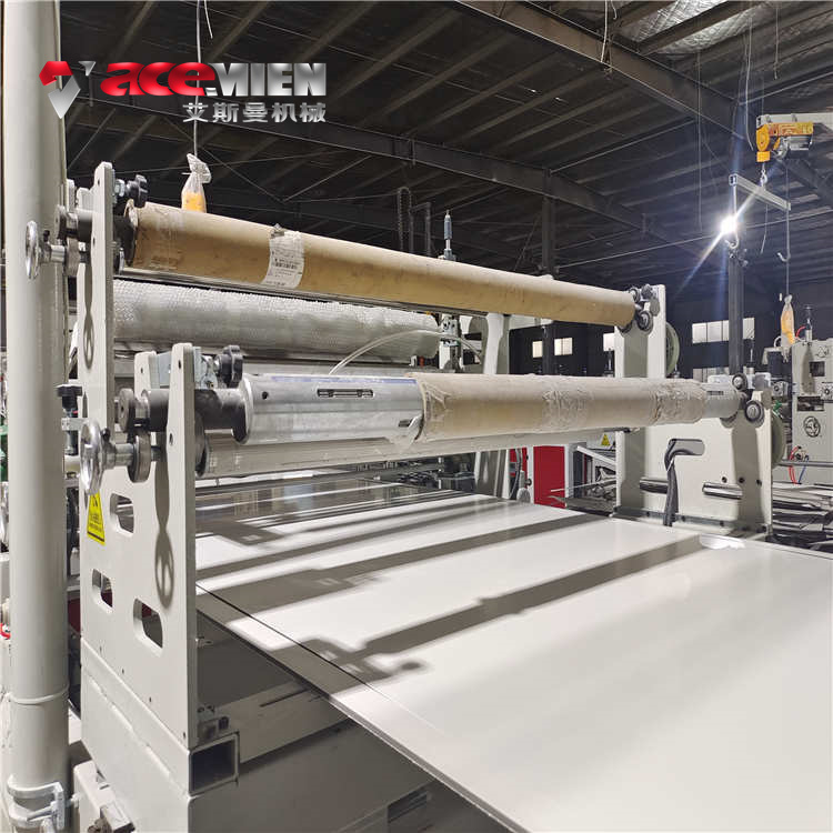 PLC触摸屏控制 双螺杆PVC木饰面板设备碳晶板生产线