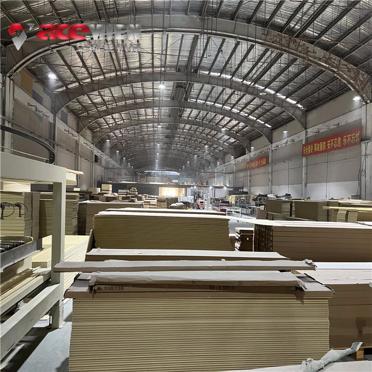 pvc碳晶板设备 共挤木饰面生产线 发泡板生产线