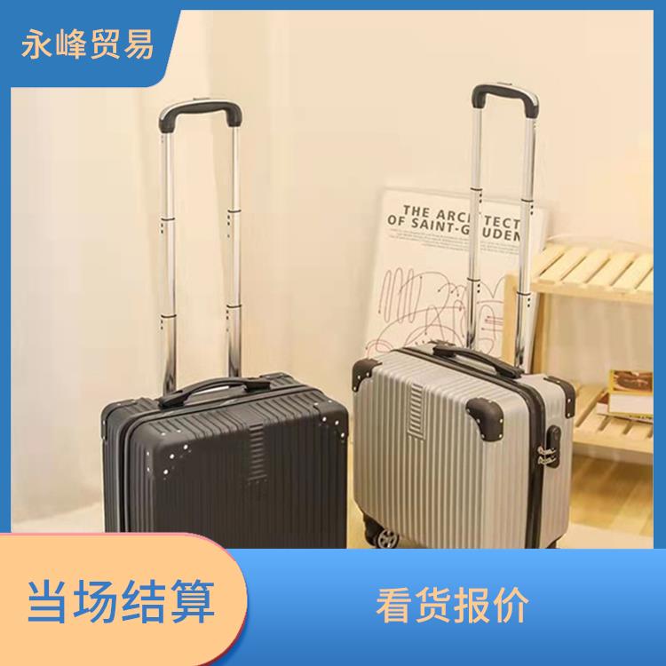 义乌高价回收库存箱包公司 量大量小均可