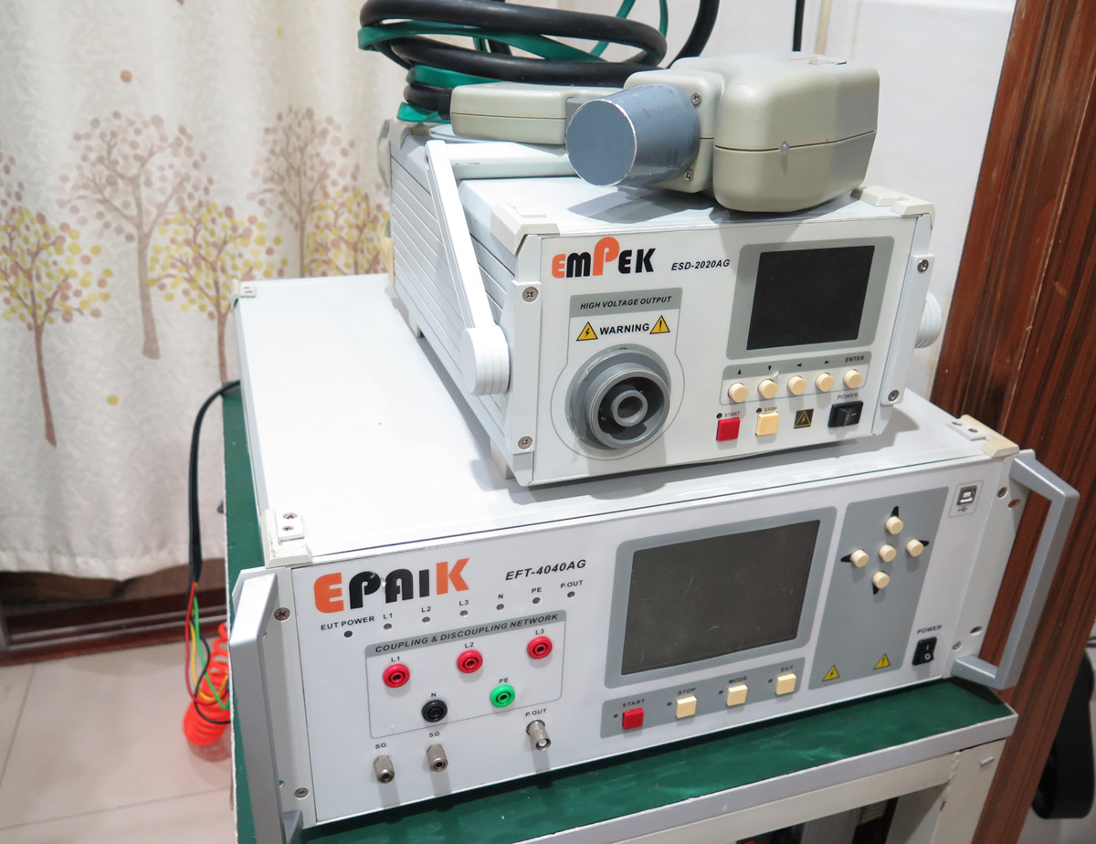 靜電發(fā)生器 ESD-2020AG靜電槍