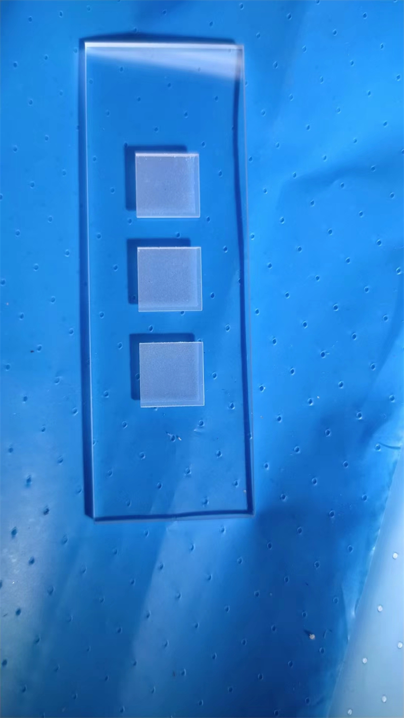 光学镀膜玻璃打孔激光钻孔 玻璃衬底异形加工 任意零切个性定制