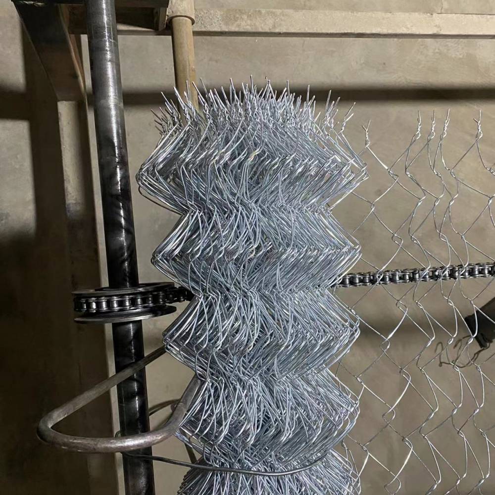 围栏防护铁丝网防护养殖用圈地用实力厂供应菱形编织勾花网