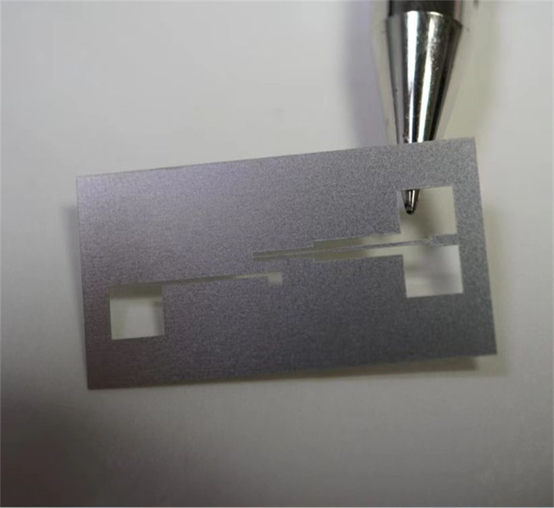铂铼合金激光切割 铌箔铌片狭缝切割精密打孔阵列孔加工 来图定制