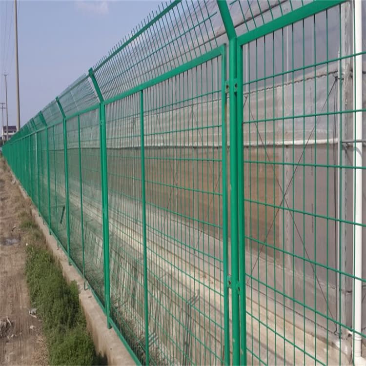 乐博田园围墙护栏网-防撞荷兰网-防护围栏网