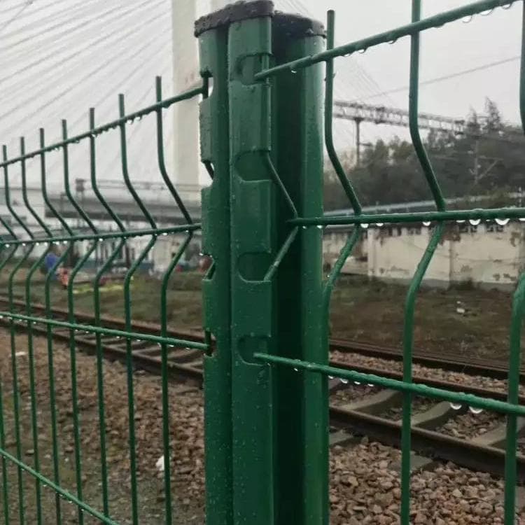 公园铁蒺藜刺绳l钢板网护栏l双层绿色防抛网