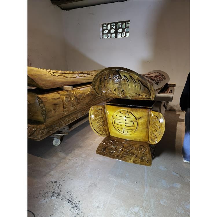 北海柳州金丝楠木棺材定制 工艺成熟 不易变形 开裂