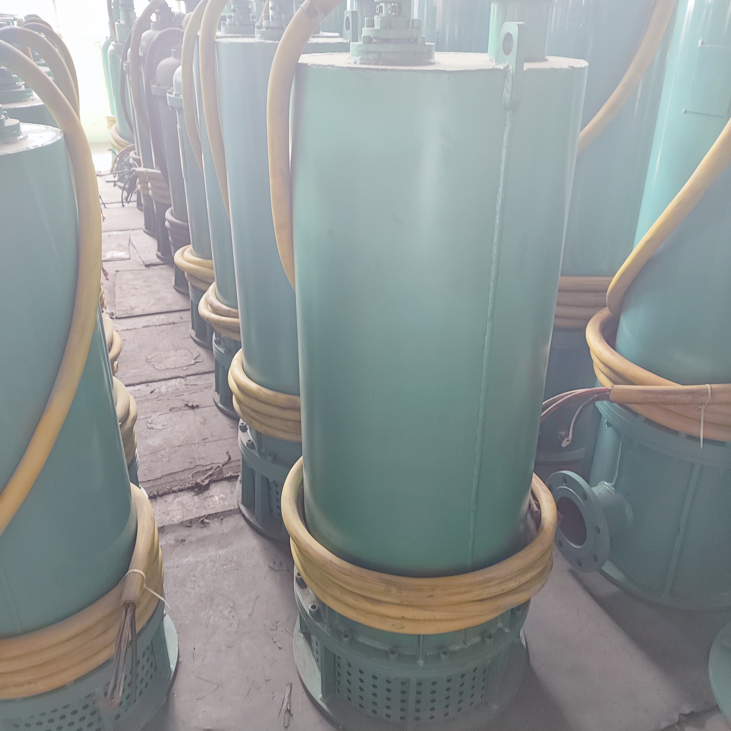 BQS礦用隔爆型潛水排污排沙電泵 煤礦井下大功率大揚(yáng)程潛水電泵