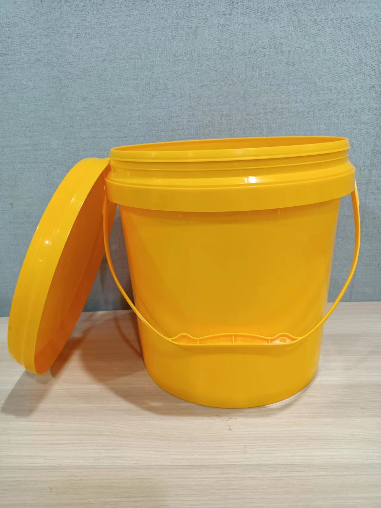 10升PP塑料桶 粉末塑料包装桶 生物粉末塑料包装容器