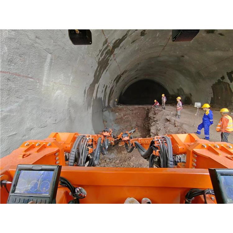 掘进钻机 凿岩台车质量标准 成都掘进钻机Z20全工法直臂凿岩台车厂家