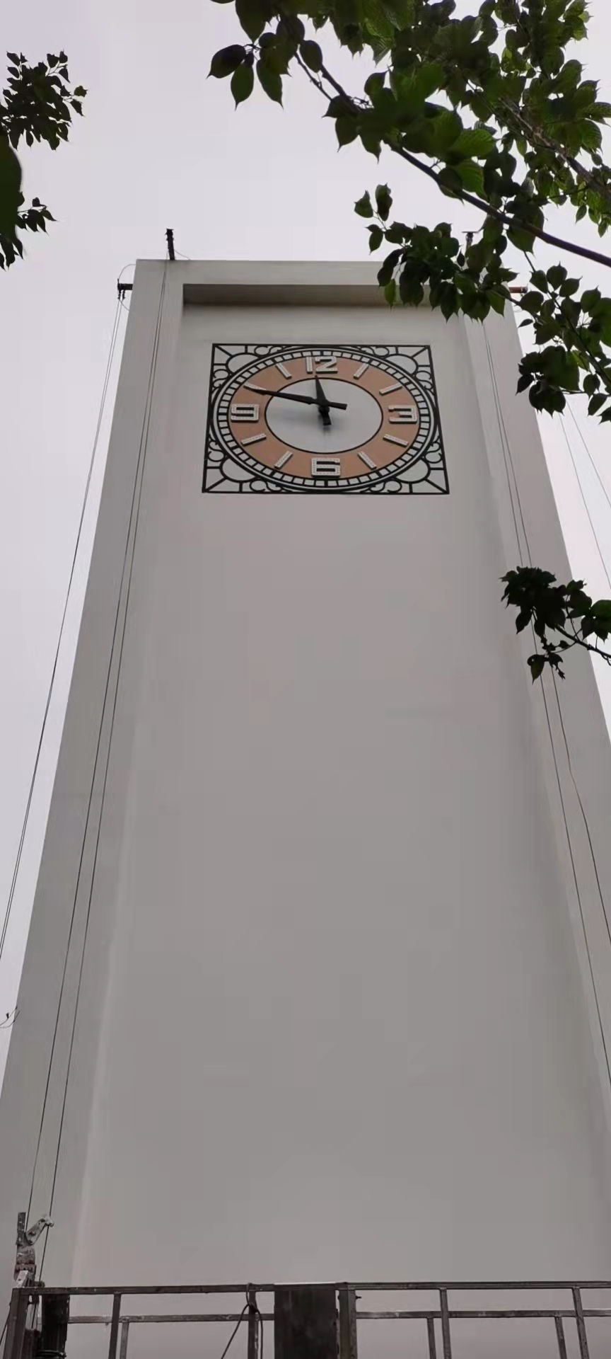 湛江学校户外大挂钟钟楼大表未来时钟设计塔钟持久运行