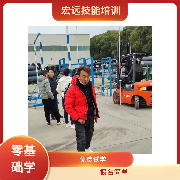 昆山市南站叉車培訓基地教學認真這家靠譜