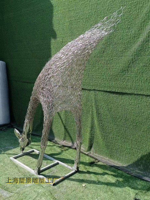 镇江钢丝编织抽象鹿雕塑 不锈钢无角鹿园林景观定制