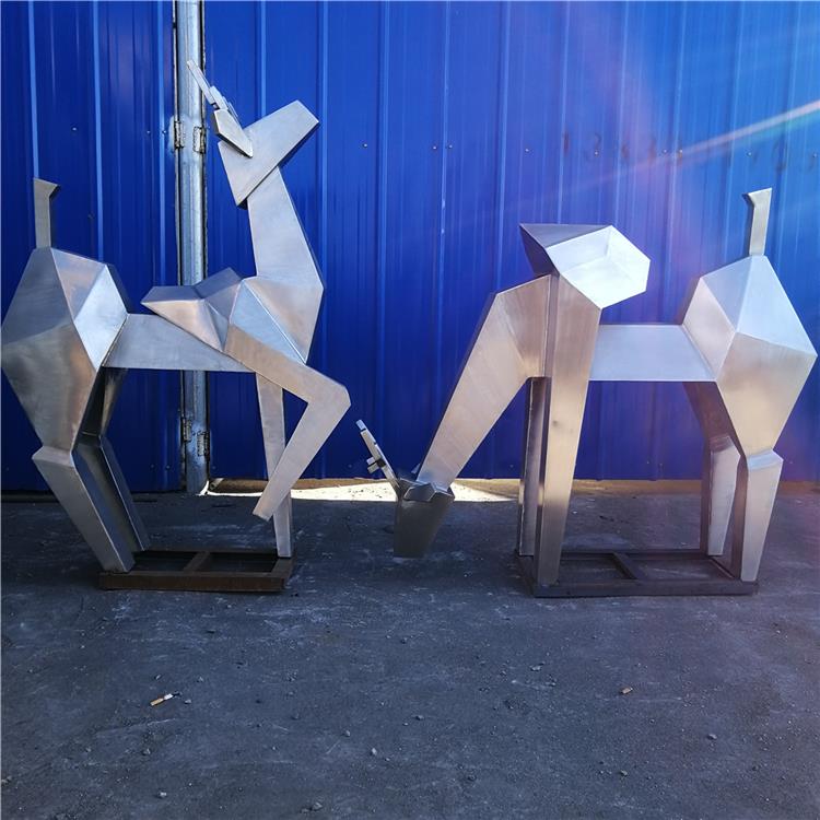 304不锈钢鹿雕塑，不锈钢几何切面鹿雕塑