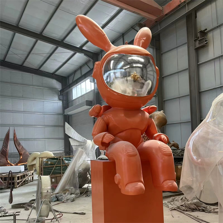 卡通太空兔雕塑 玻璃钢太空人物雕塑商场美陈摆件