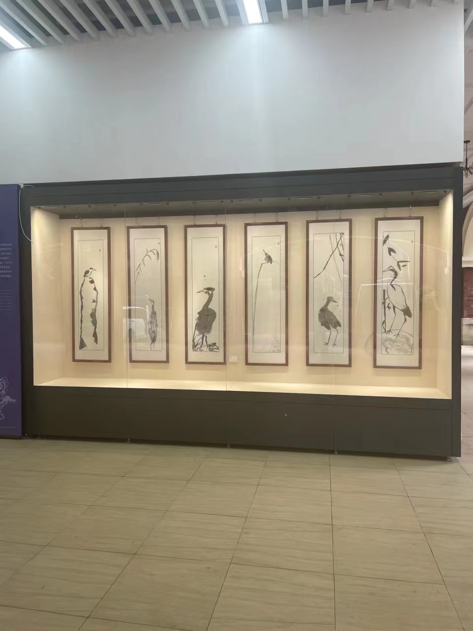 新疆博物馆悬挂柜博物馆字画展示柜公司