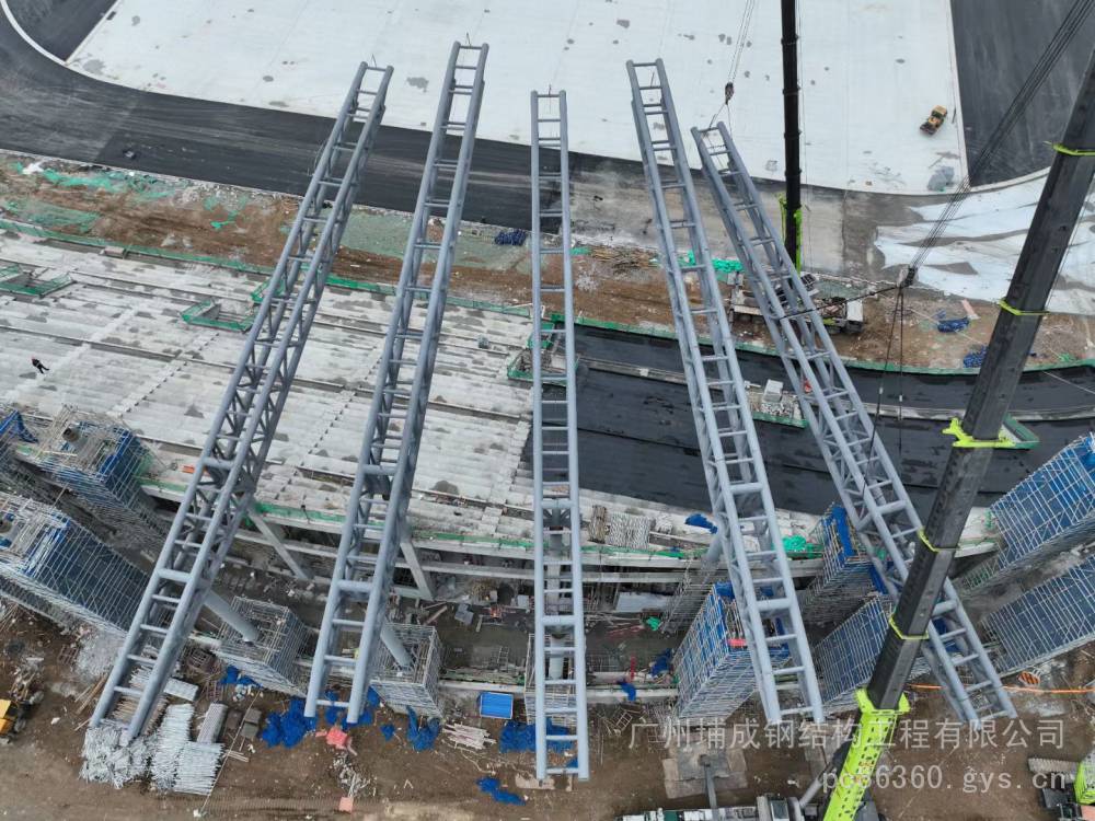 省市新建扩建改造高铁站飞机场候车厅球网架管桁架钢结构加工、制作安装