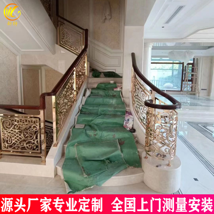 潜江市 家庭轻奢装饰铜楼梯 铜雕刻护栏围栏新款图片