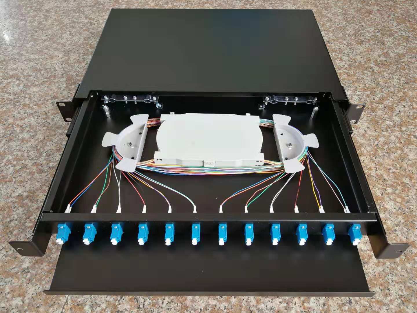 机架式光缆终端盒