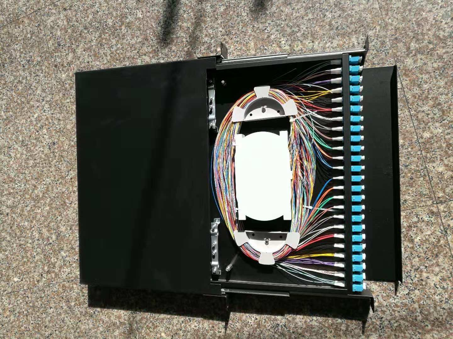 24芯SC电信级光纤终端盒