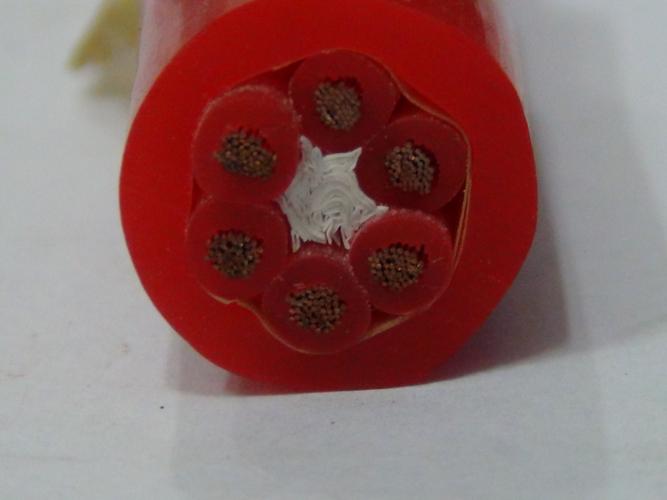 ZRC-YGGP22-3*35+1*16红色柔性硅橡胶电缆