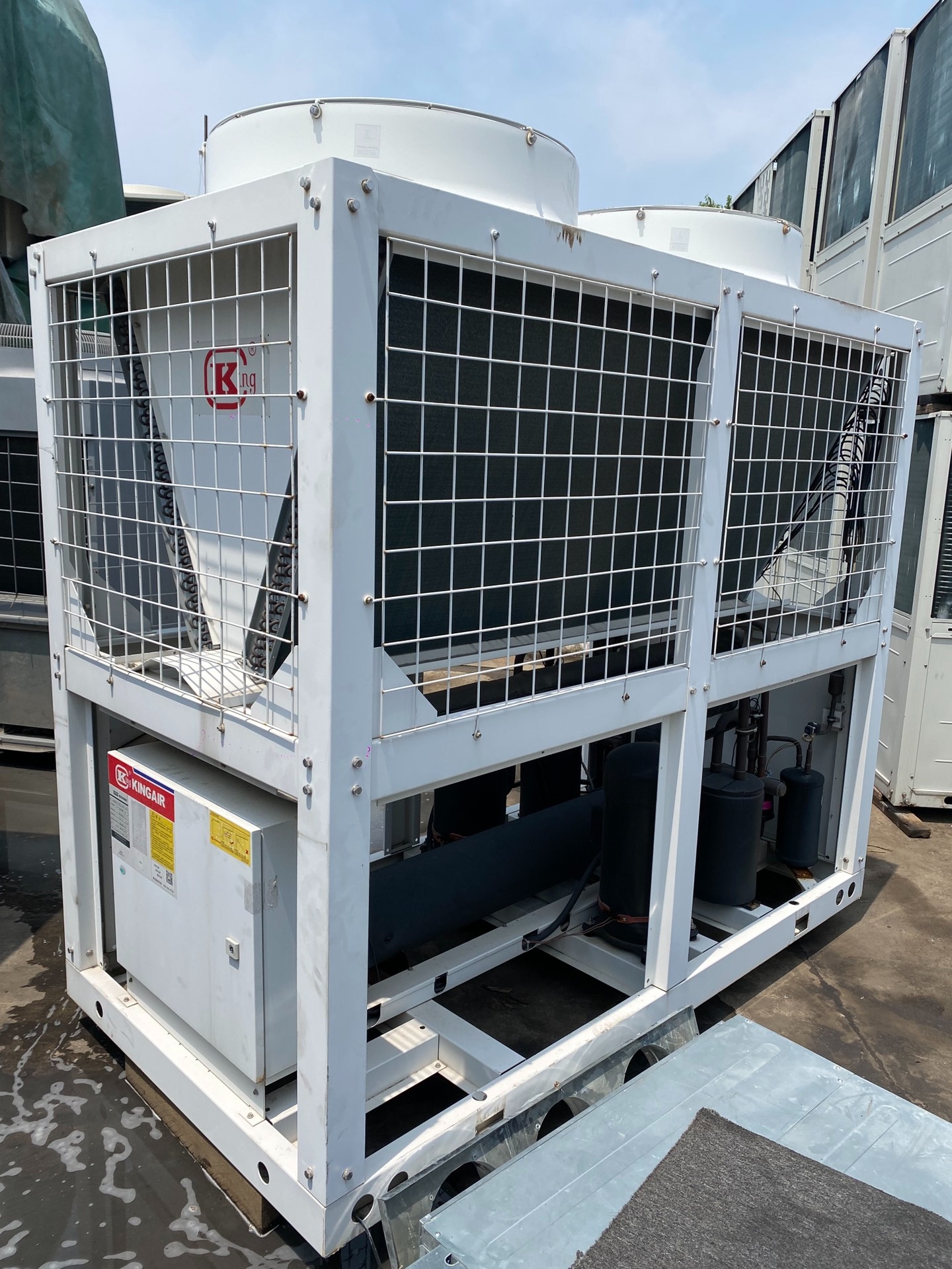 出售二手国祥KMS020DR3模块式风冷热泵机组 光电制造产业园降温制冷设备拆除回收 转让置换