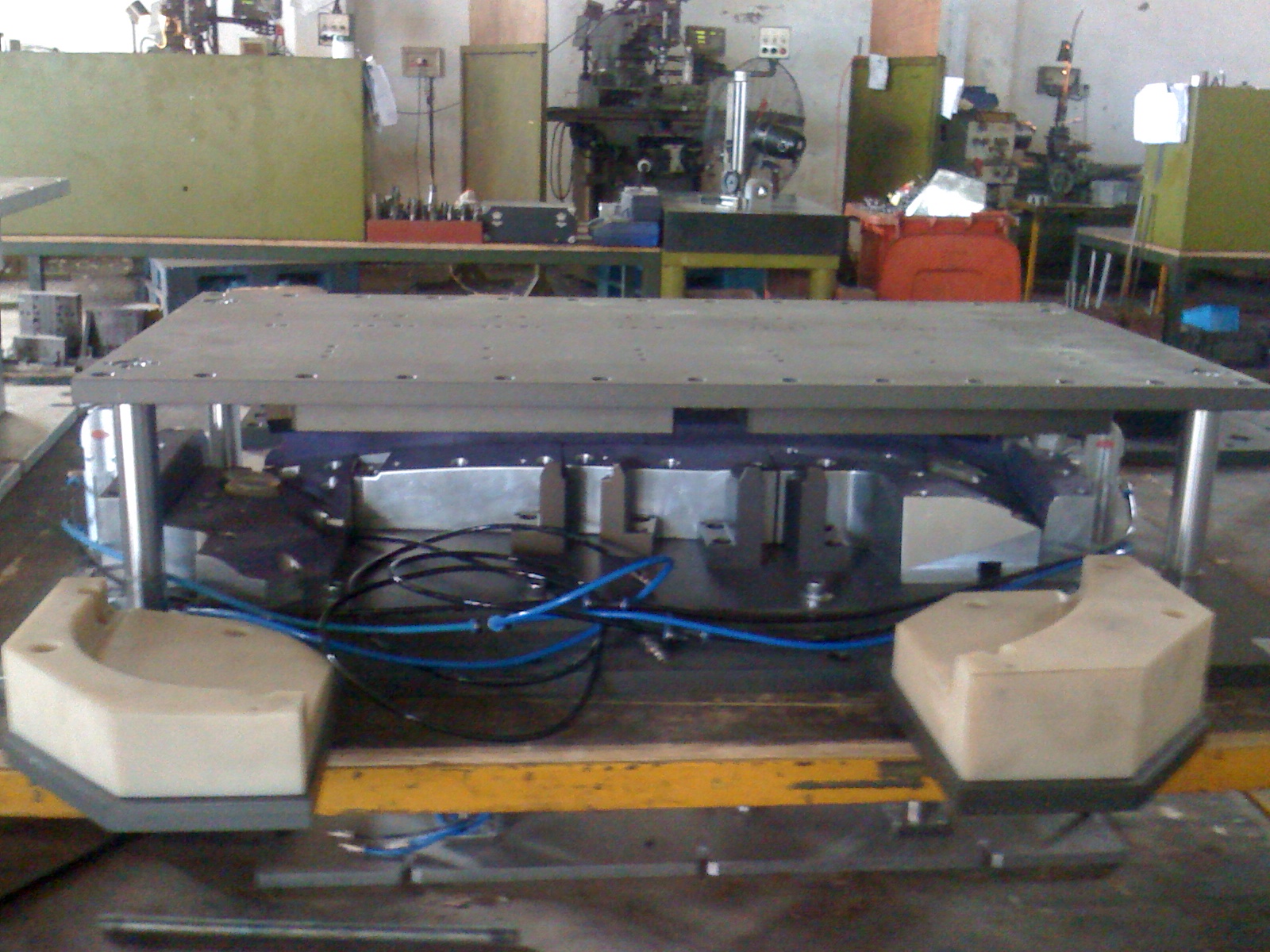 厂家提供 汽车门板封水条摩擦焊胎具 门板热铆声波焊接胎膜