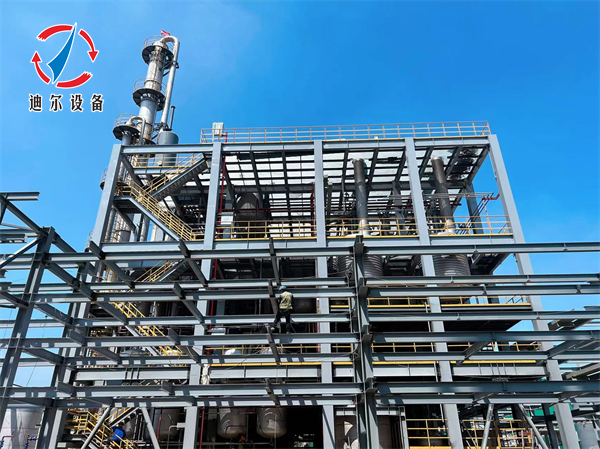 迪尔公司在江苏某公司二乙苯装置 对叔丁基乙苯装置、苯和乙烯气相烷基化装置、吸附分离装置的填料、塔内件的设计、供货、安装进行中
