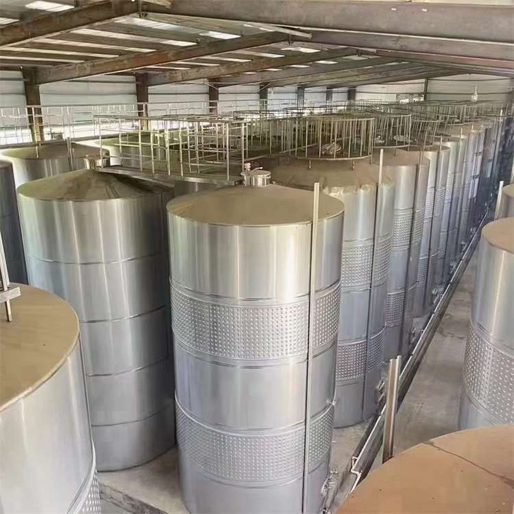 回收二手压力储罐 立式不锈钢储罐 拆除化工厂设备