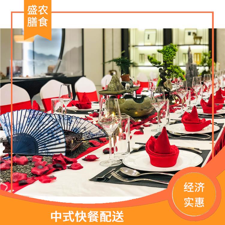 公明食堂承包工作餐团餐配送服务 提供一菜一价多样化的菜色自由消费