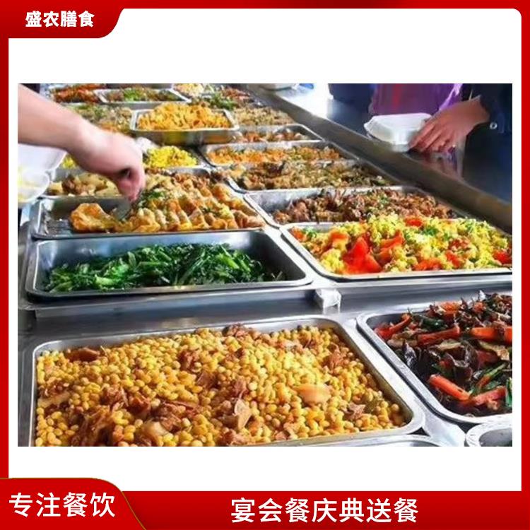 佛山食堂承包工作餐团餐配送服务 中式快餐配送 提供员工高标准低消费餐饮服务公司
