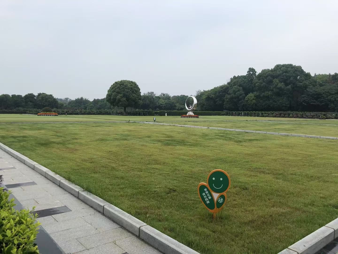 江汉区墓地机构