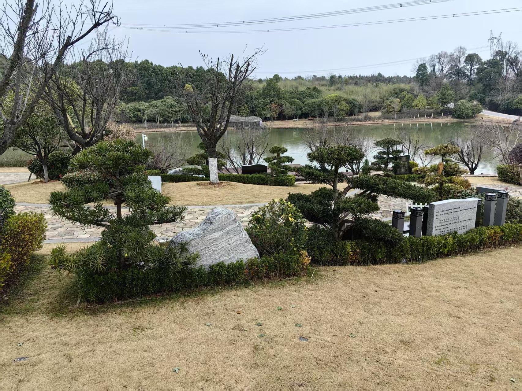 仙鹤湖湿地园陵园位置