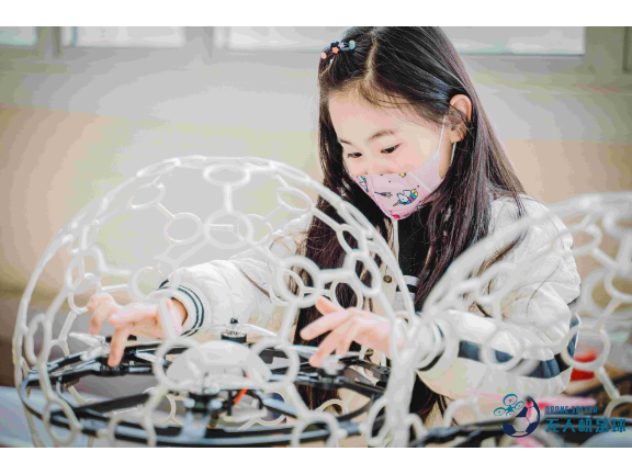 宝山区青少年无人机夏令营记录表 来电咨询 上海知飞航空科技供应