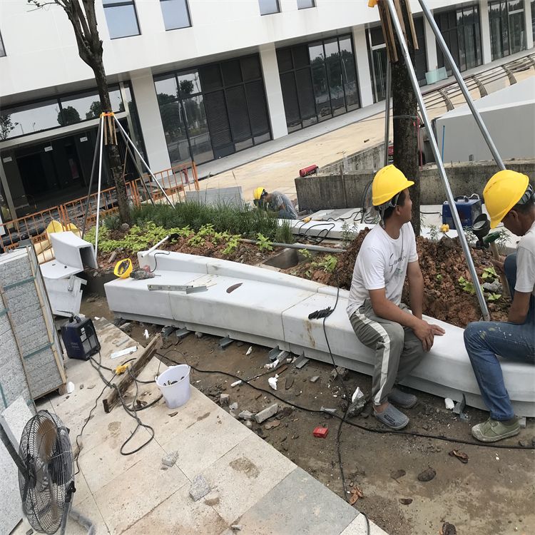 东莞石马河公园GRC坐凳定制选择广东饰纪上品GRC构件厂家