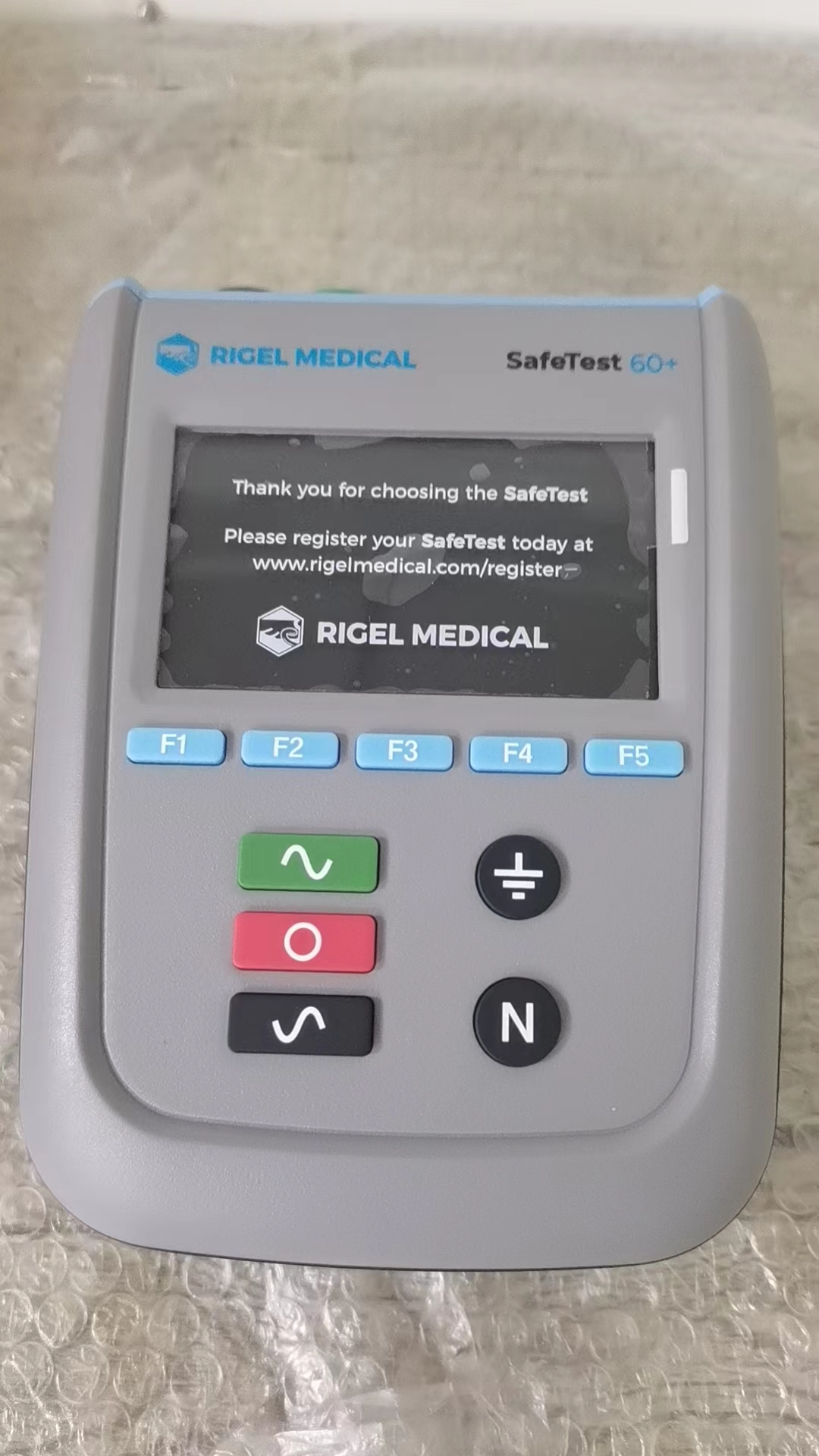 SafeTest 60+电气安全分析仪