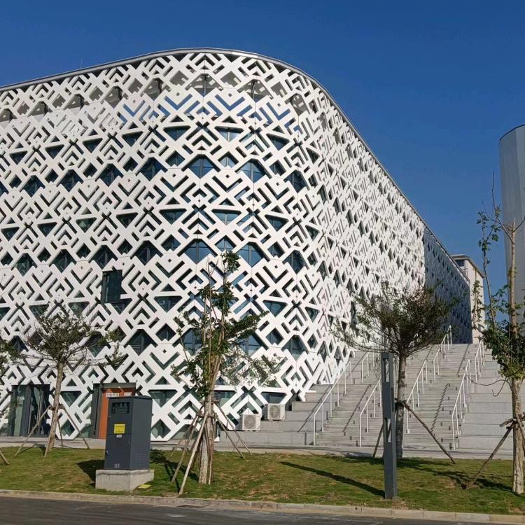 uhpc幕墙板UHPC镂空板的艺术:UHPC材质的革新力量