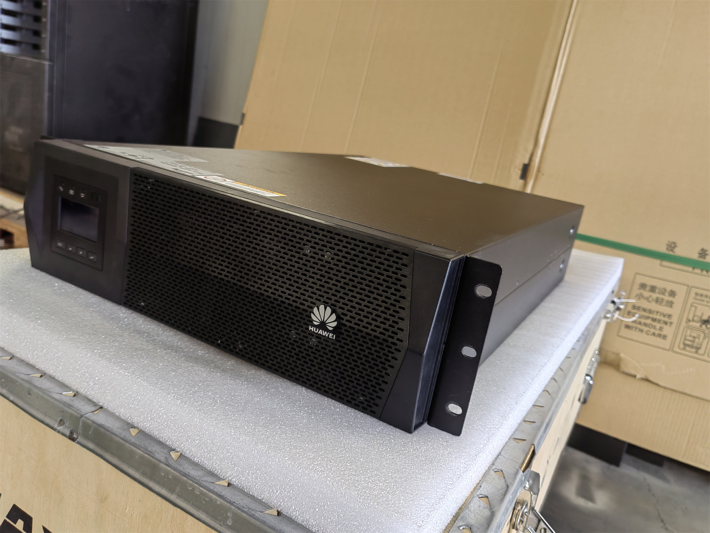 西宁UPS2000-G-20KRTL