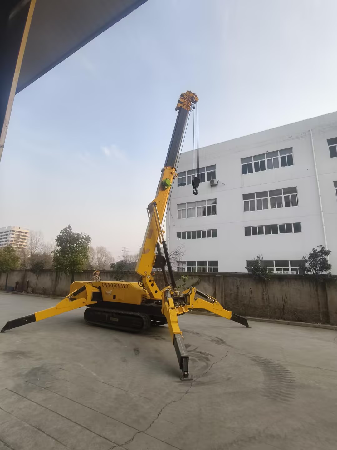 莱阳市蜘蛛吊机租赁电话