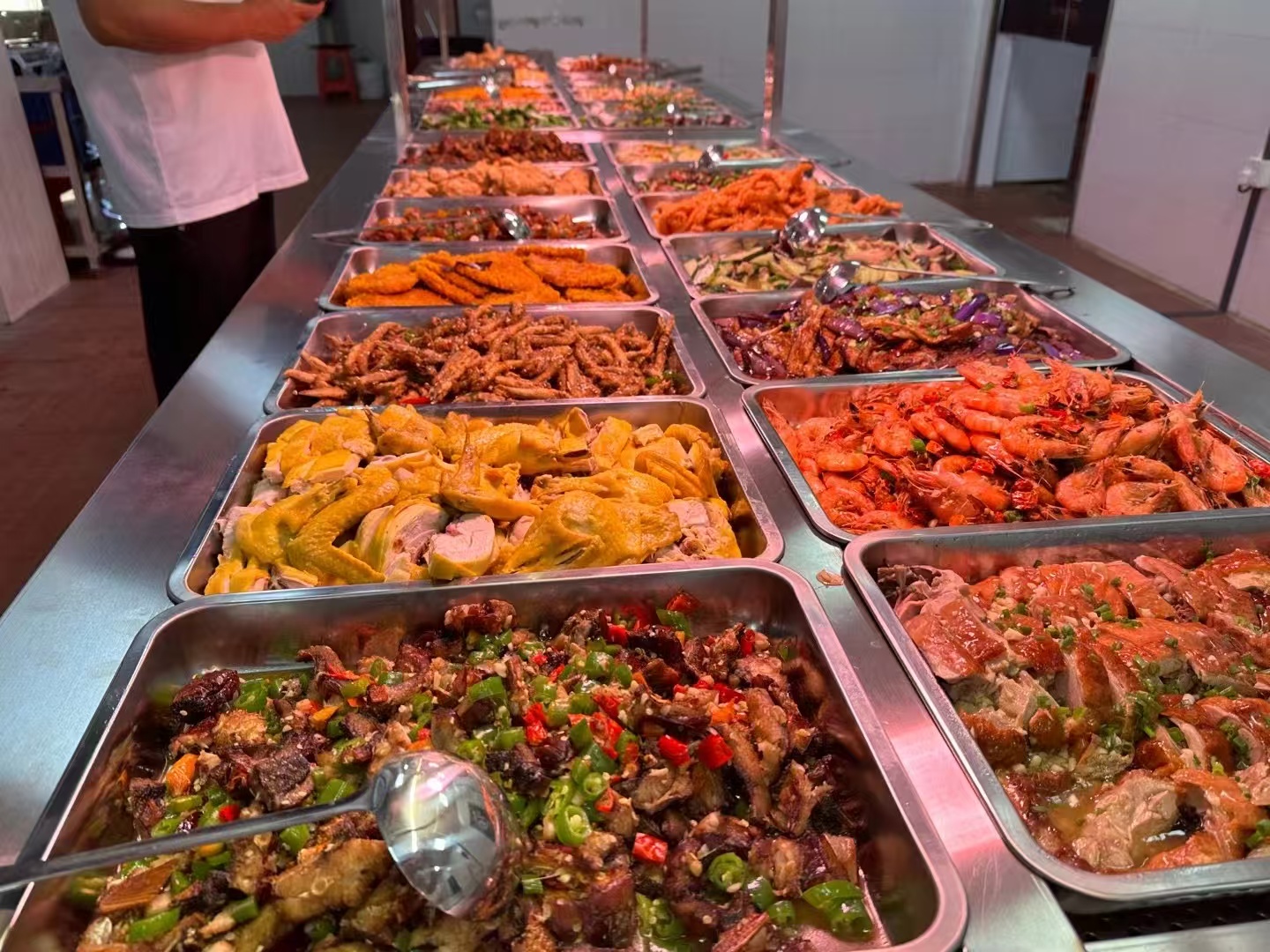 东莞市虎门镇承包食堂送菜服务公司