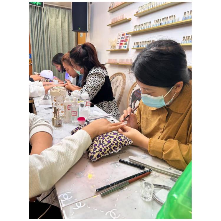 成都美甲美睫学校