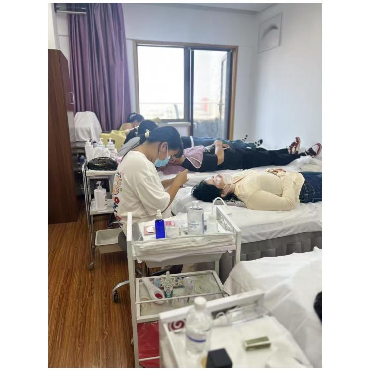 成都美甲美睫学校