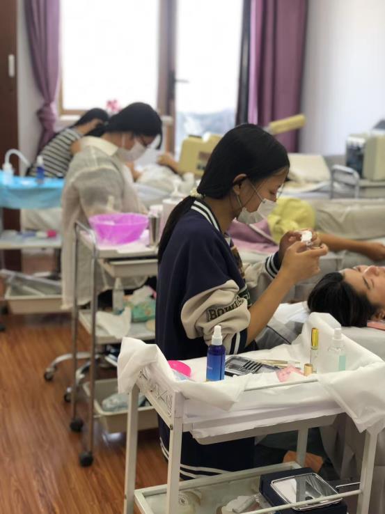 长春美甲美睫学校