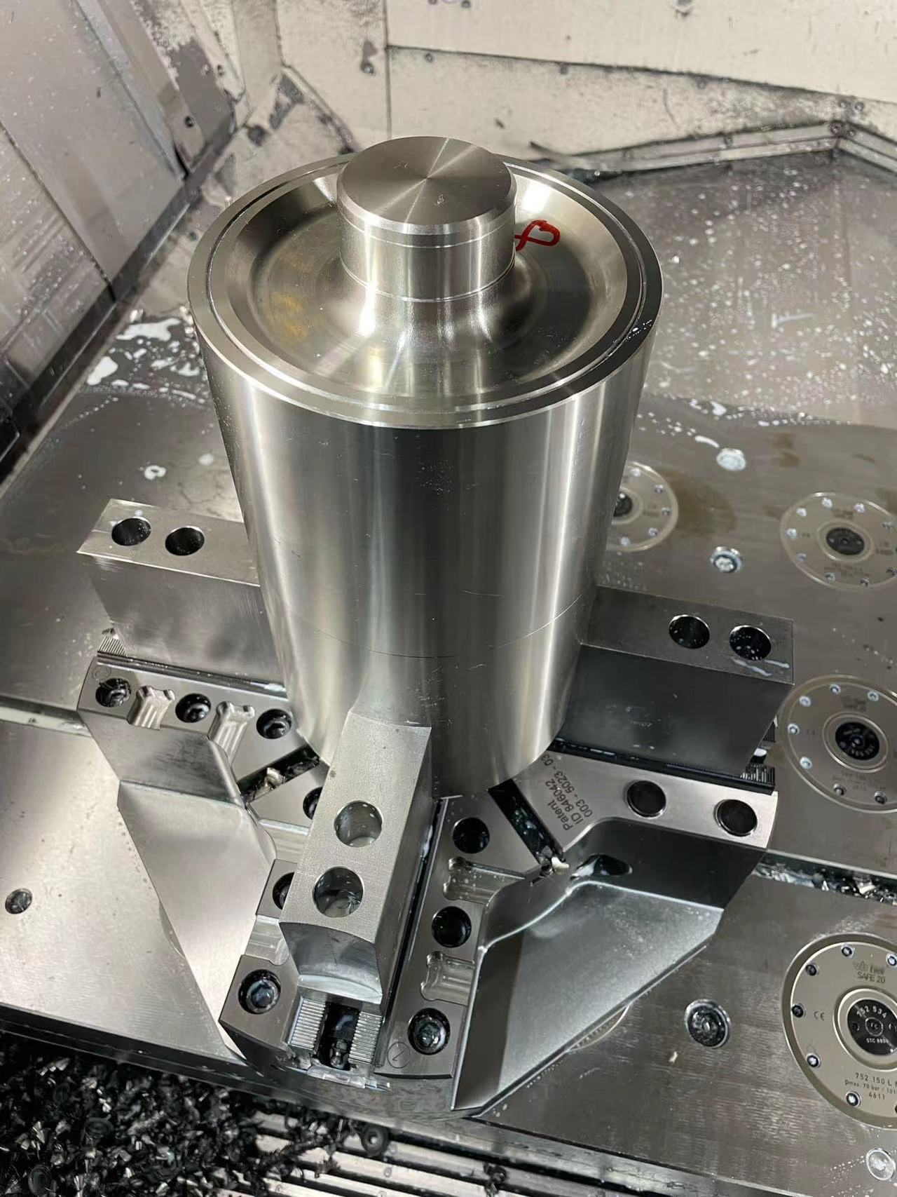西宁四爪随形自适应自定心卡盘规格