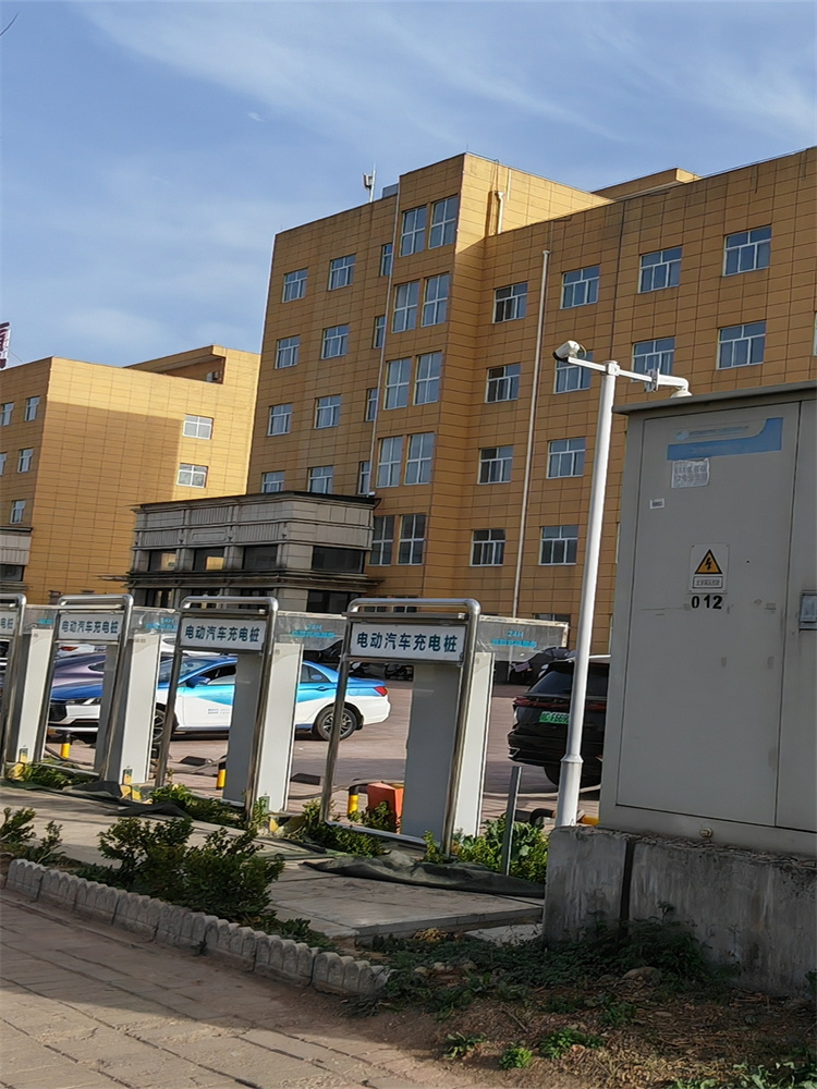 渭南小区直流充电堆