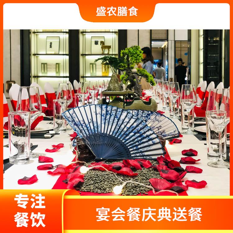 古镇食堂承包工作餐团餐配送服务 承接尾牙年会围餐 提供一菜一价多样化的菜色自由消费
