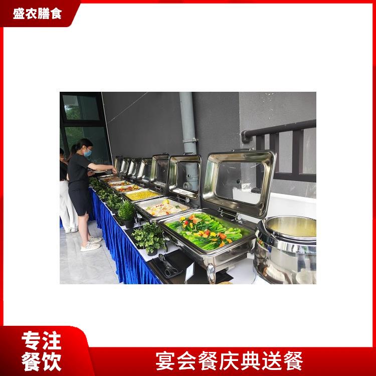 佛冈县食堂承包工作餐团餐配送服务 宴会餐庆典送餐 提供员工高标准低消费餐饮服务公司