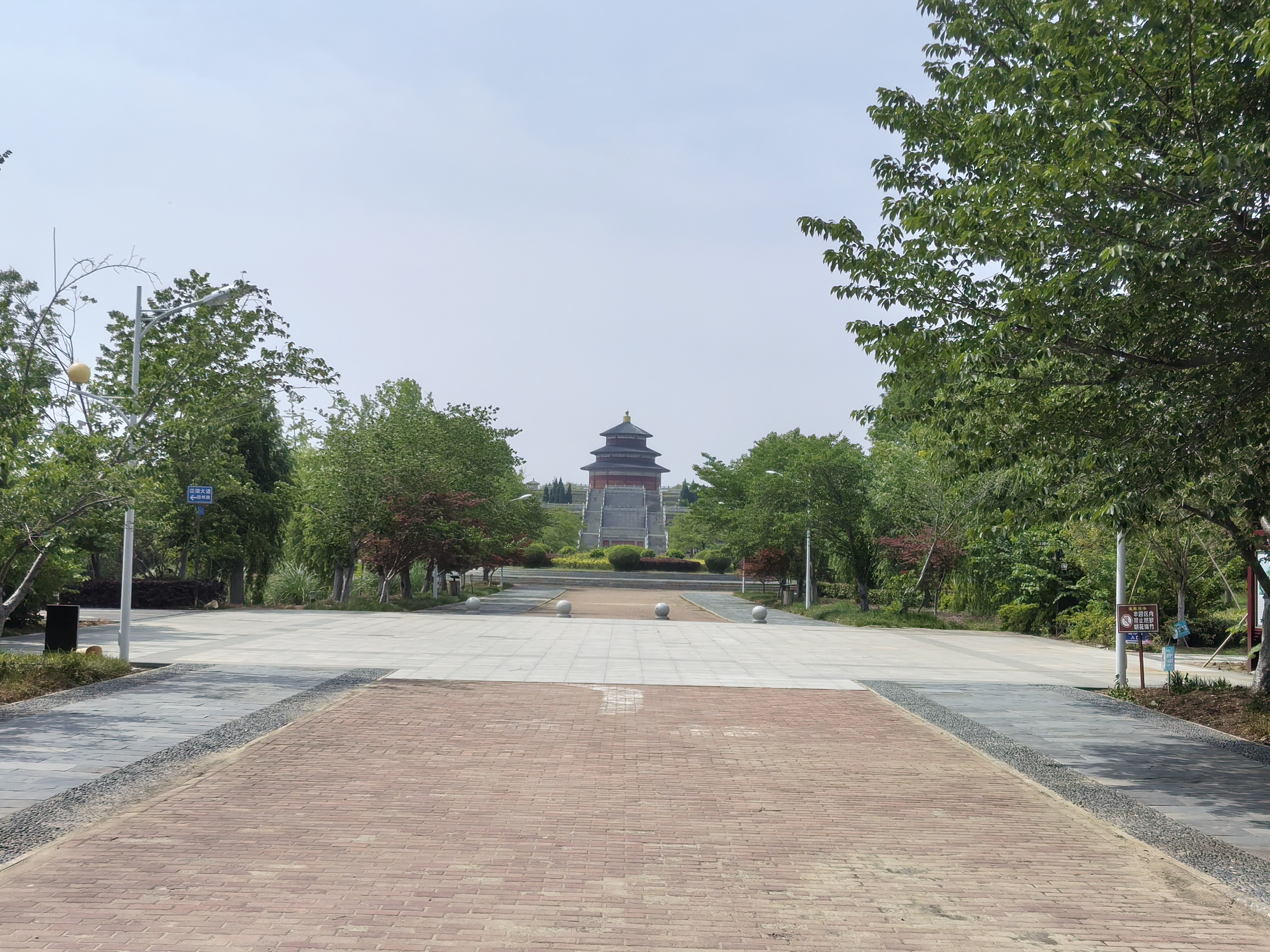 錦輝公墓機(jī)構(gòu)