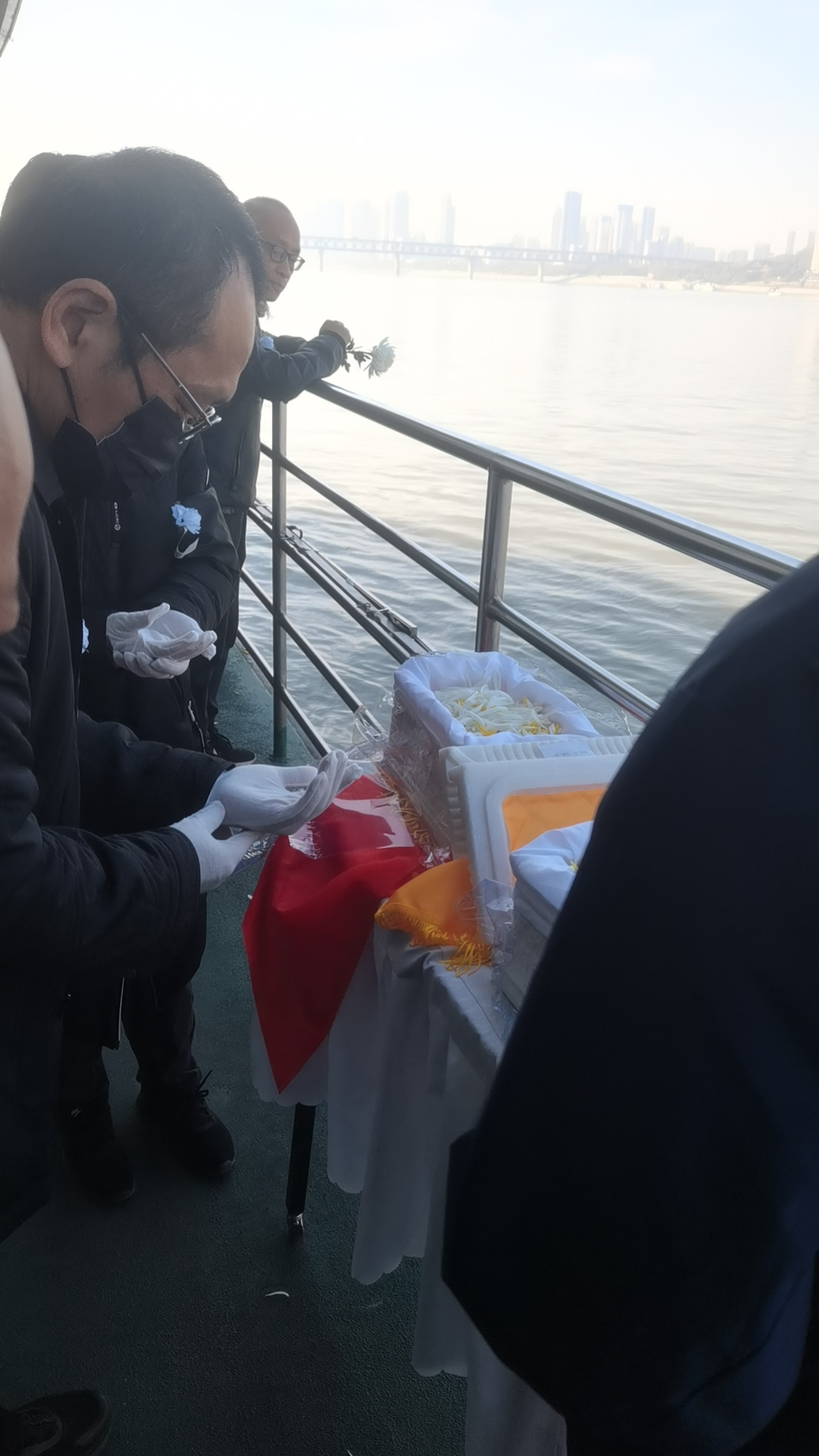 武漢硚口區(qū)江葬