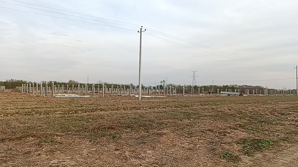 神龙拜耳彩钢瓦屋面光伏支架